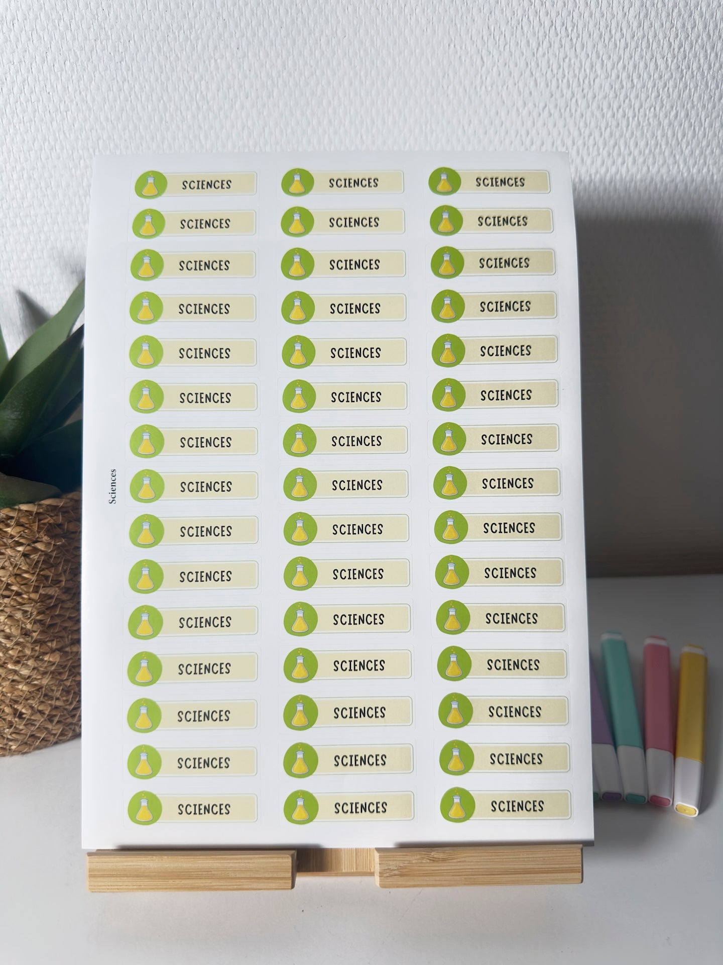 Planche de Stickers maternelle – SCIENCES (45 stickers)